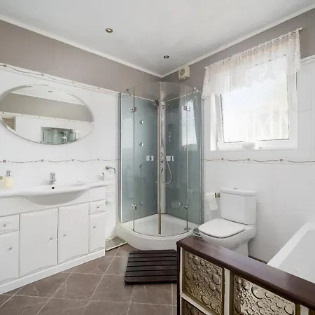 Villa Family And Pool By Homing Albufeira